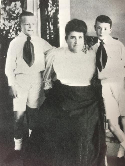 VN, his brother Sergey and Mlle Miauton, their French governess, 1908. © The Vladimir Nabokov Literary Foundation.