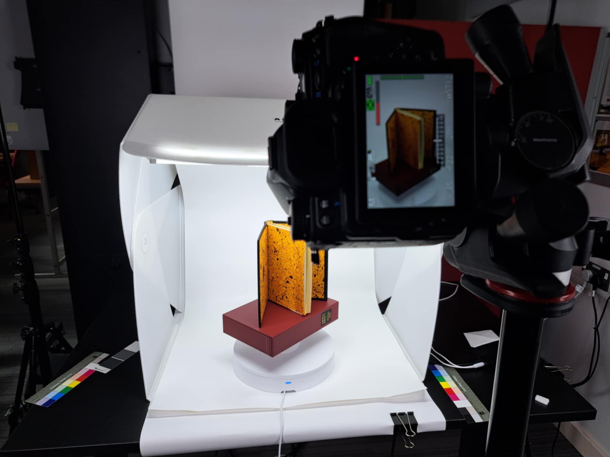 set up for taking 3-D images